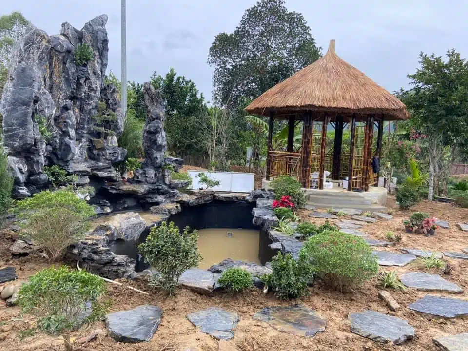 Dự Án Hồ Koi Cùng Tiểu Cảnh Non Bộ Ở Đan Phượng