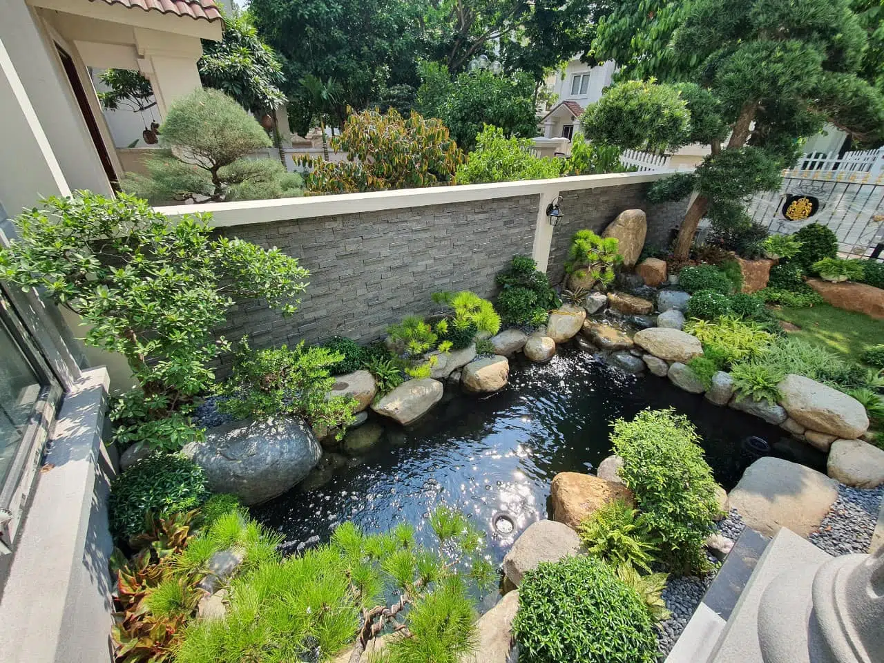 Thiết Kế Tiểu Cảnh Sân Vườn Hợp Phong Thủy Mang Tài Lộc, May Mắn Cho Gia Chủ