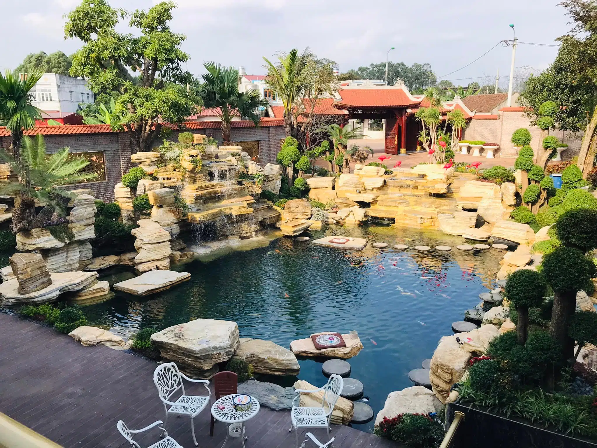 Thi công hồ cá koi kết hợp tiểu cảnh tại Mỹ Đình
