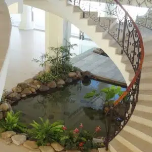 Bí Kíp Làm Đẹp Cầu Thang Nhà Bạn Với Bài Trí Tiểu Cảnh Gầm Cầu Thang